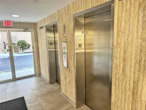 3113 S Ocean Drive Hallandale Beach FL 33009