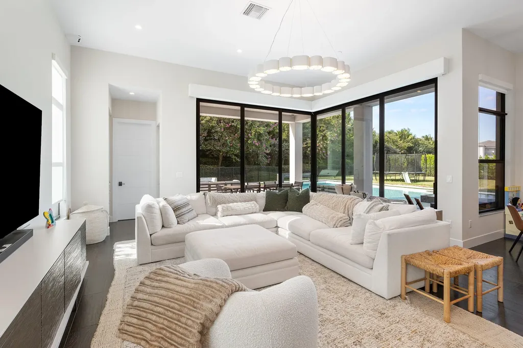 17464 Ponte Chiasso Drive Boca Raton FL 33496