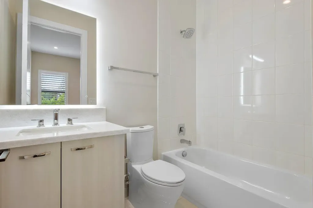 17464 Ponte Chiasso Drive Boca Raton FL 33496