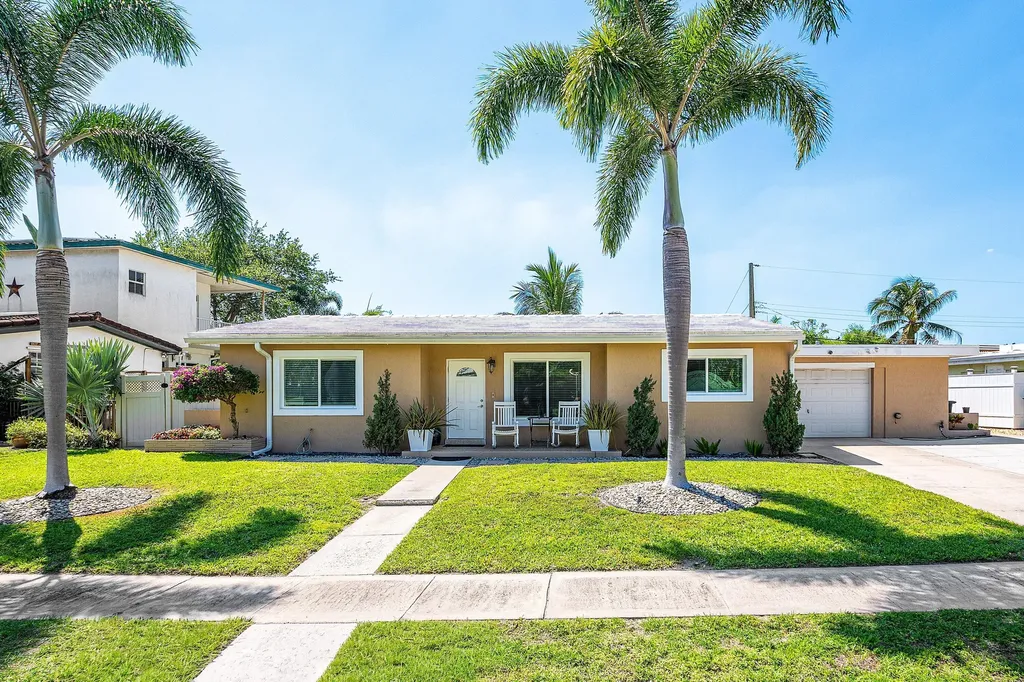 1603 Crest Drive Lake Worth FL 33461