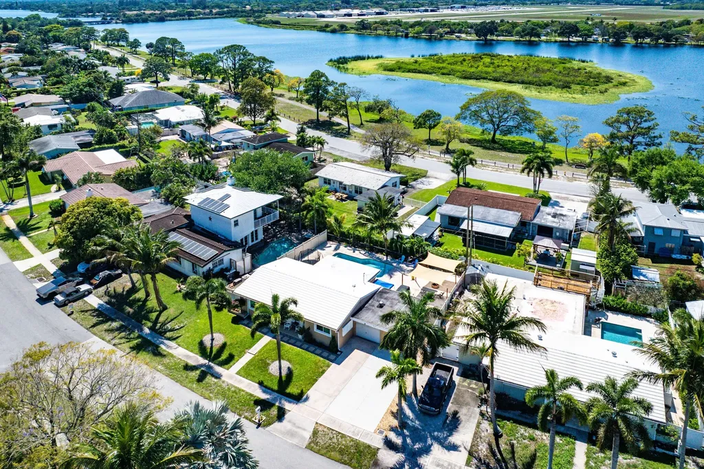 1603 Crest Drive Lake Worth FL 33461