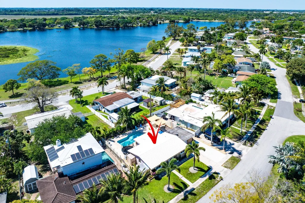 1603 Crest Drive Lake Worth FL 33461