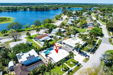 1603 Crest Drive Lake Worth FL 33461