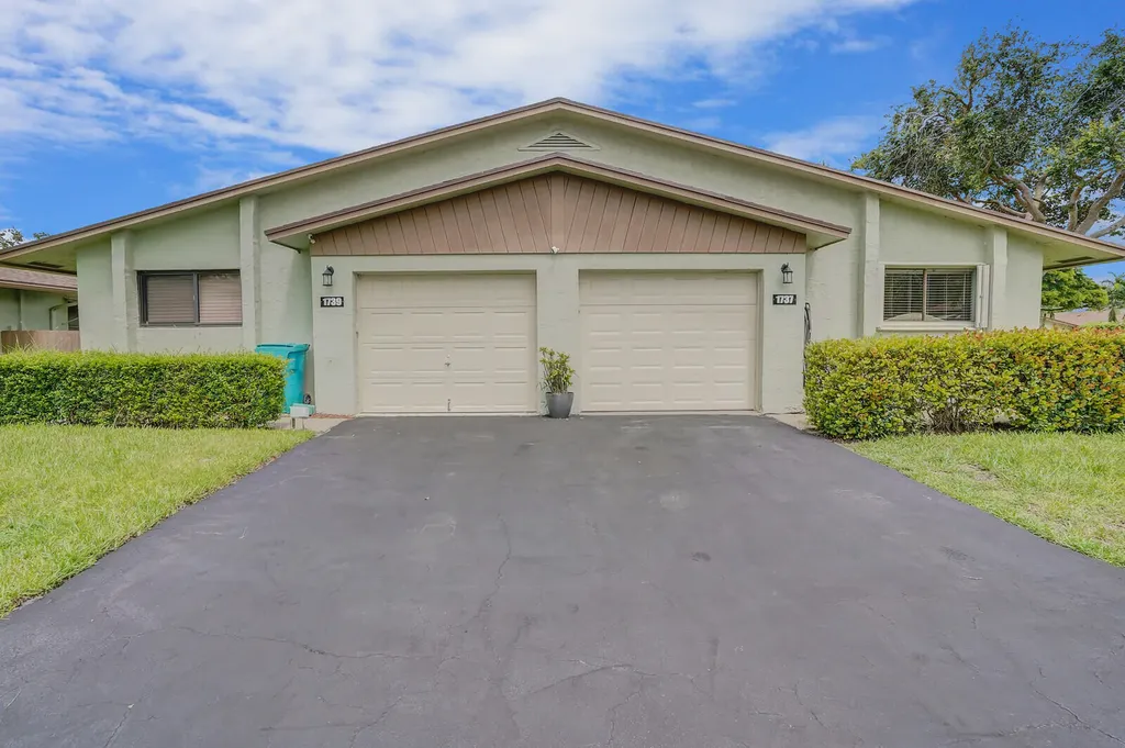 1737 Palmland Drive Boynton Beach FL 33436