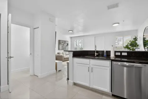 4718 Monarch Way Coconut Creek FL 33073