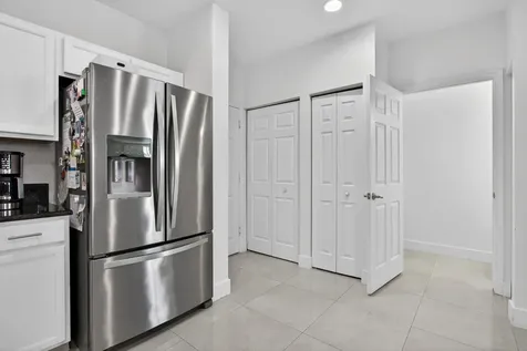4718 Monarch Way Coconut Creek FL 33073