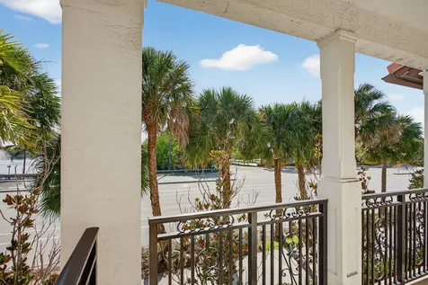 4718 Monarch Way Coconut Creek FL 33073