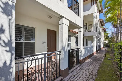 4718 Monarch Way Coconut Creek FL 33073