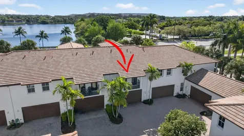 4718 Monarch Way Coconut Creek FL 33073