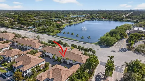 4718 Monarch Way Coconut Creek FL 33073