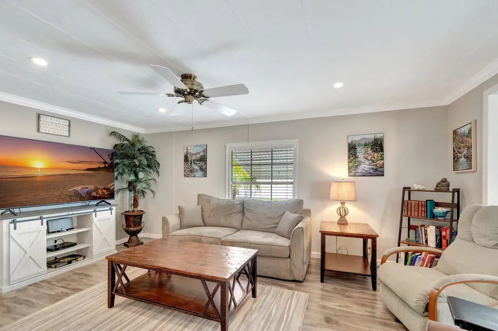 14001 Kingston Bay Boynton Beach FL 33436
