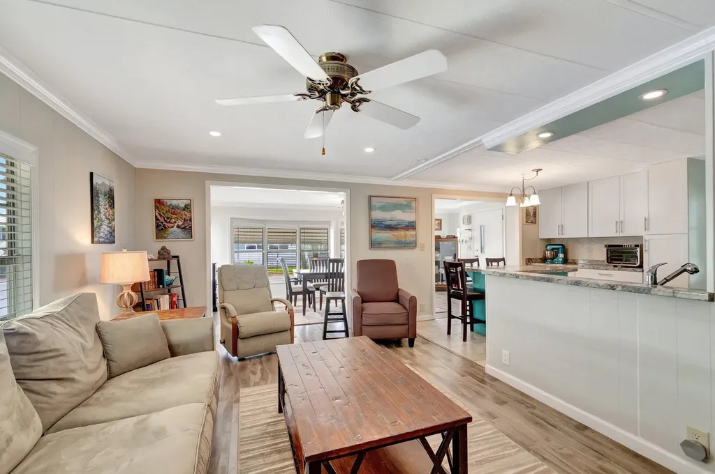 14001 Kingston Bay Boynton Beach FL 33436