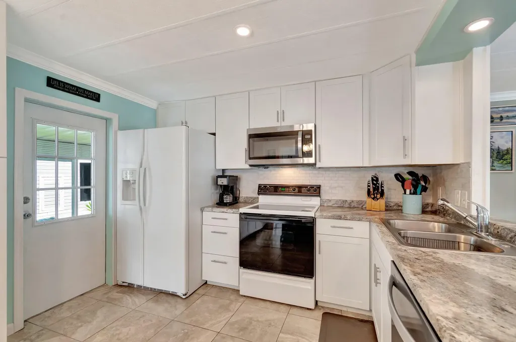 14001 Kingston Bay Boynton Beach FL 33436