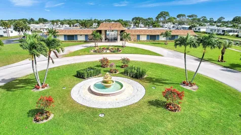 14001 Kingston Bay Boynton Beach FL 33436
