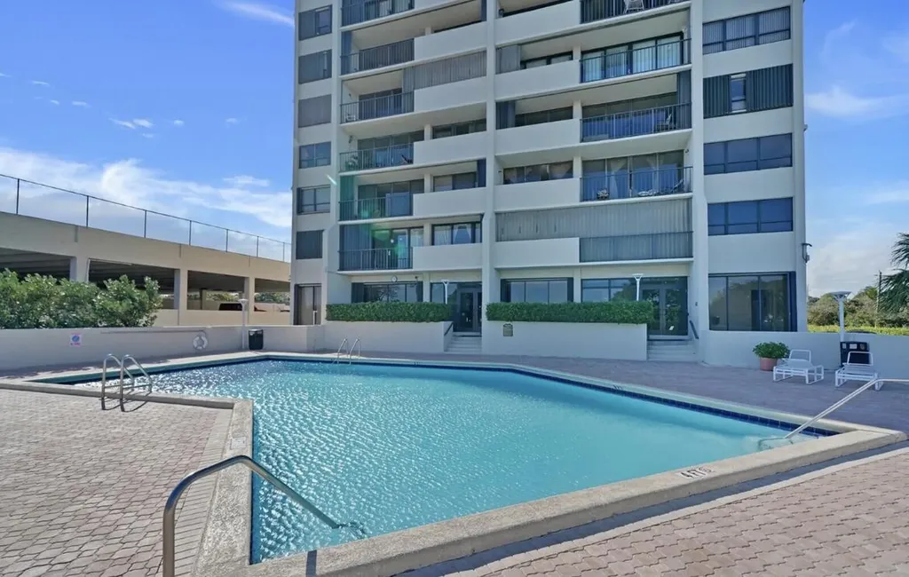 5600 N Flagler Drive West Palm Beach FL 33407