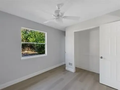 2064 Atlantic Boulevard Vero Beach FL 32960