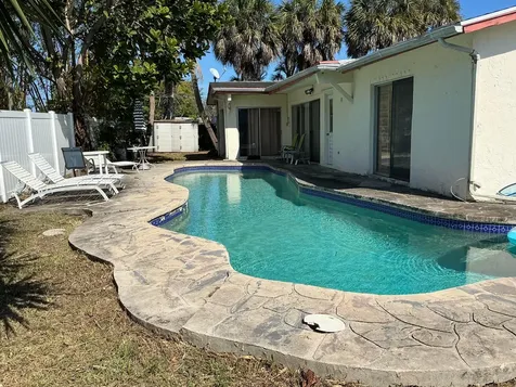 3039 Indian Trail Lake Worth FL 33462