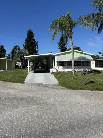 8 Montilla Way Port St Lucie FL 34952