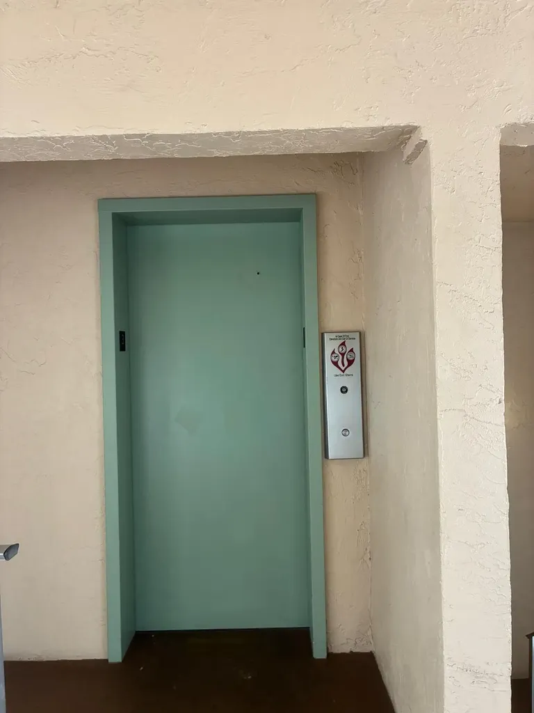 700 Village Green Court Palm Springs FL 33461