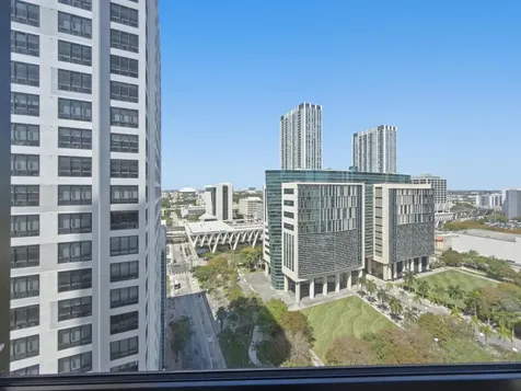 225 N Miami Avenue Miami FL 33128