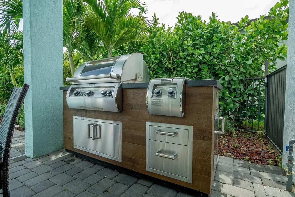 4985 Coquina Place Westlake FL 33470