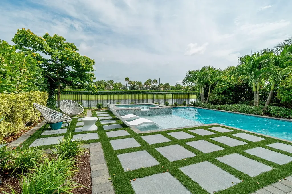 4985 Coquina Place Westlake FL 33470
