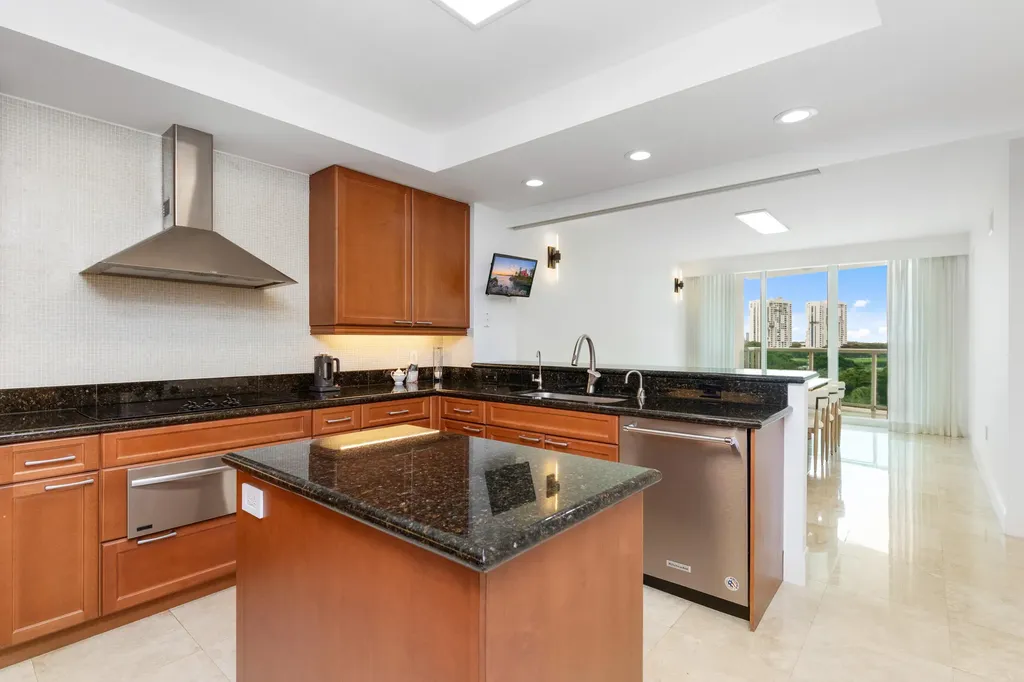 20201 E Country Club Drive Aventura FL 33180