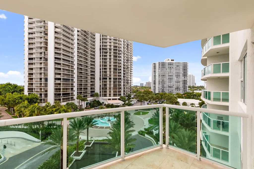 20201 E Country Club Drive Aventura FL 33180