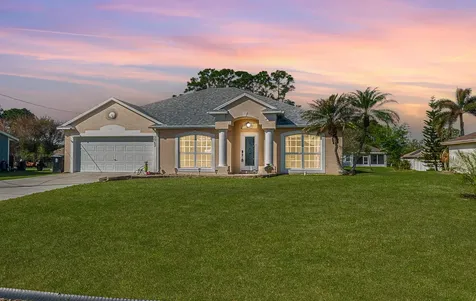 2062 SW Idaho Lane Port St Lucie FL 34953