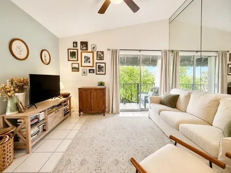 179 Waterside Drive Hypoluxo FL 33462