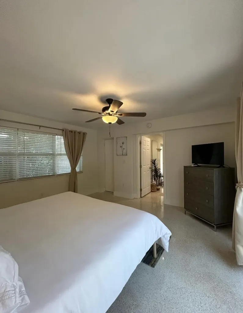 1516 N Dixie Highway Fort Lauderdale FL 33304