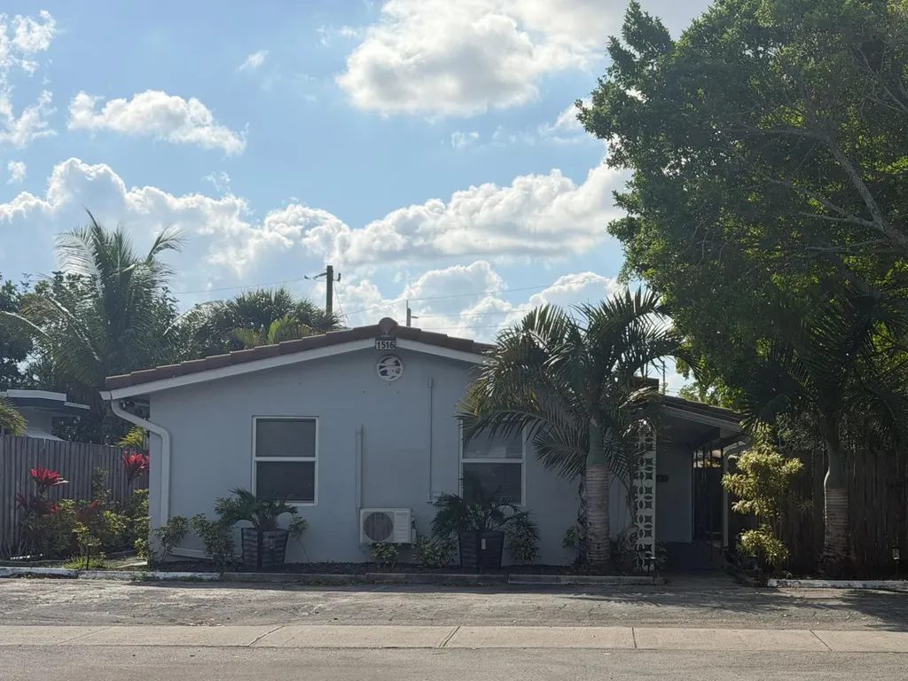 1516 N Dixie Highway Fort Lauderdale FL 33304