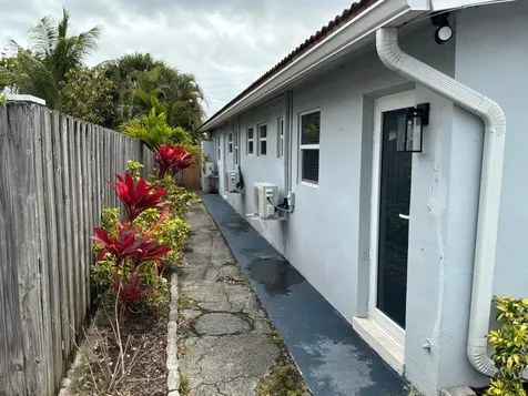 1516 N Dixie Highway Fort Lauderdale FL 33304