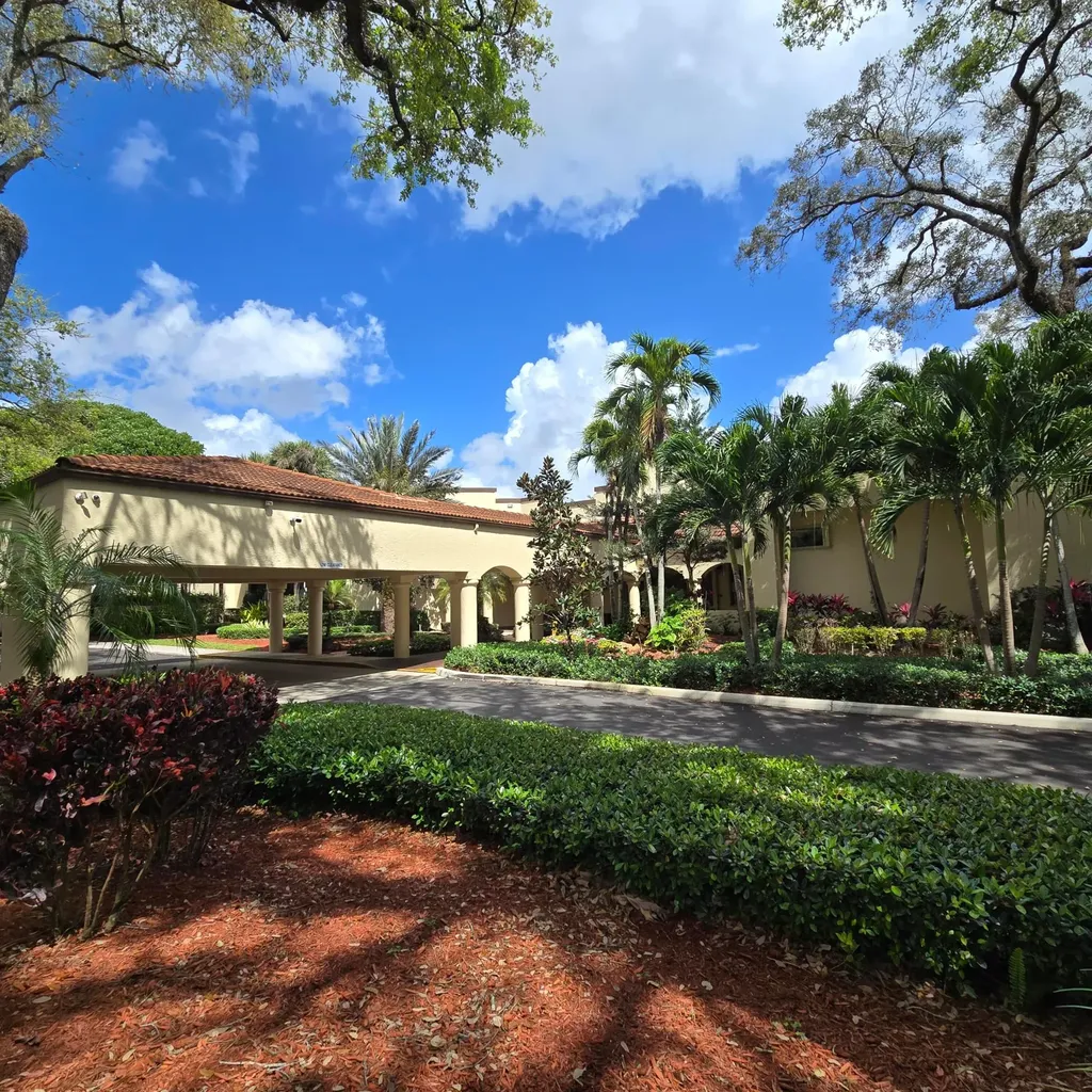 9440 Live Oak Place Davie FL 33324