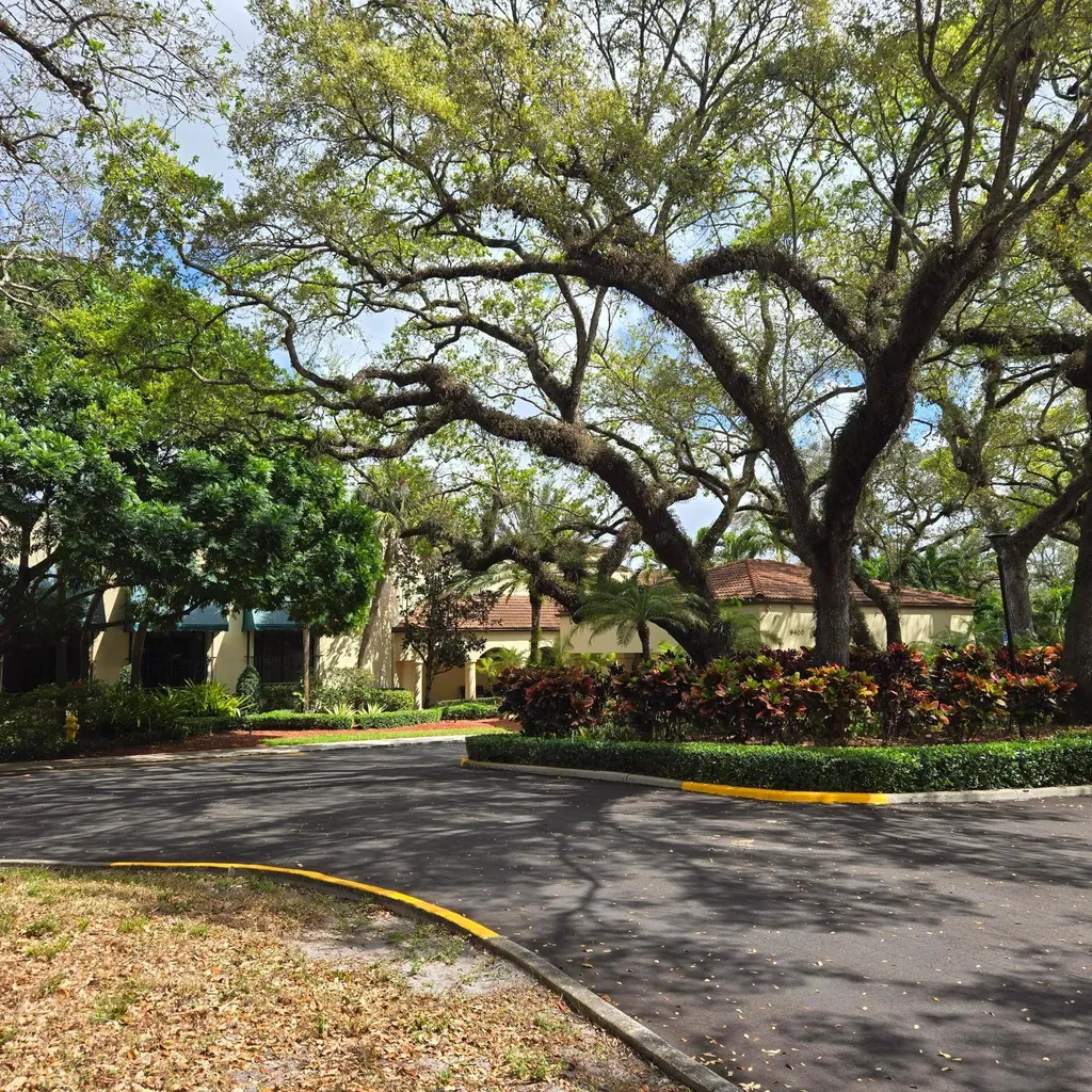 9440 Live Oak Place Davie FL 33324