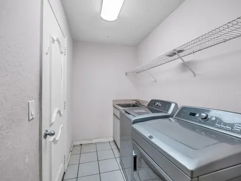 8016 West Drive Wesley Chapel FL 33544