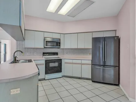 8016 West Drive Wesley Chapel FL 33544