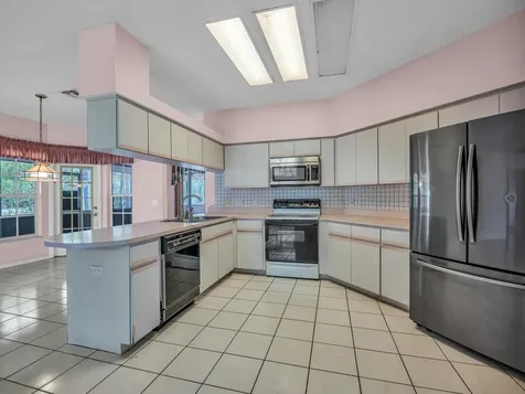 8016 West Drive Wesley Chapel FL 33544