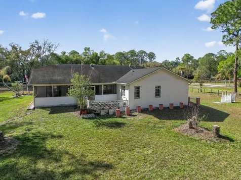 8016 West Drive Wesley Chapel FL 33544