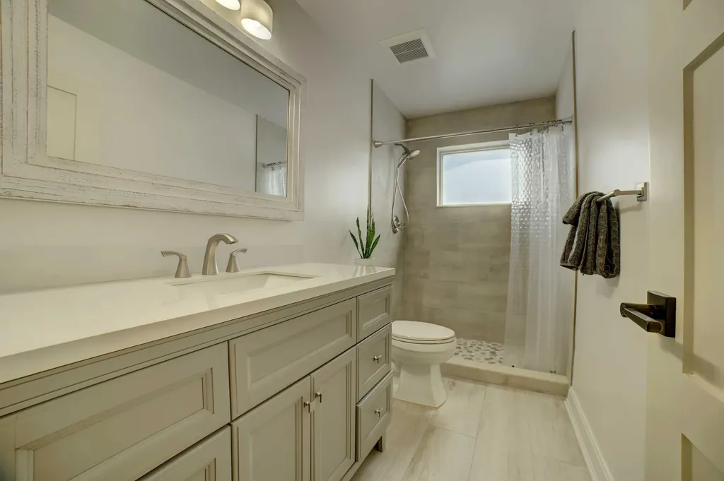 132 NW 10th Court Boynton Beach FL 33426