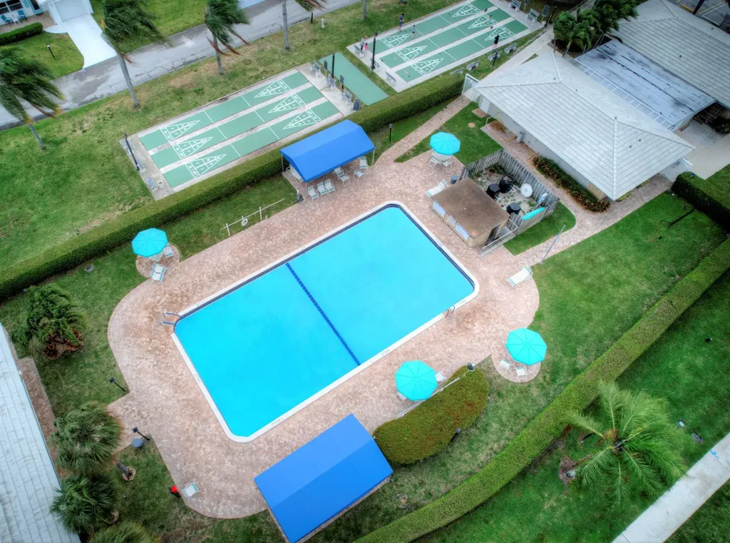 132 NW 10th Court Boynton Beach FL 33426