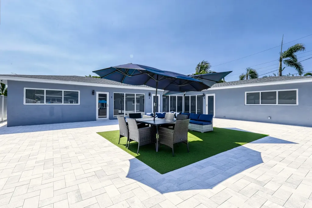 2009 NE 26th Street Wilton Manors FL 33305