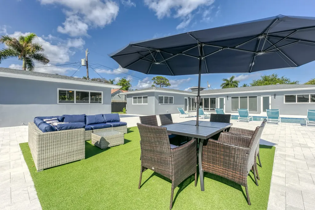2009 NE 26th Street Wilton Manors FL 33305