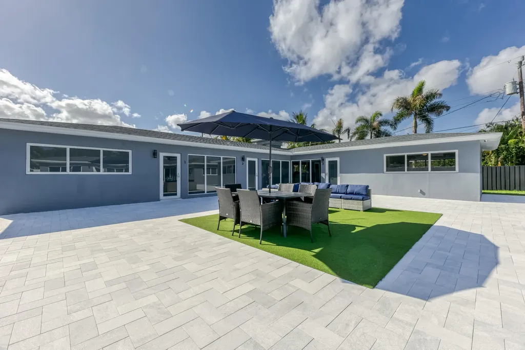 2009 NE 26th Street Wilton Manors FL 33305