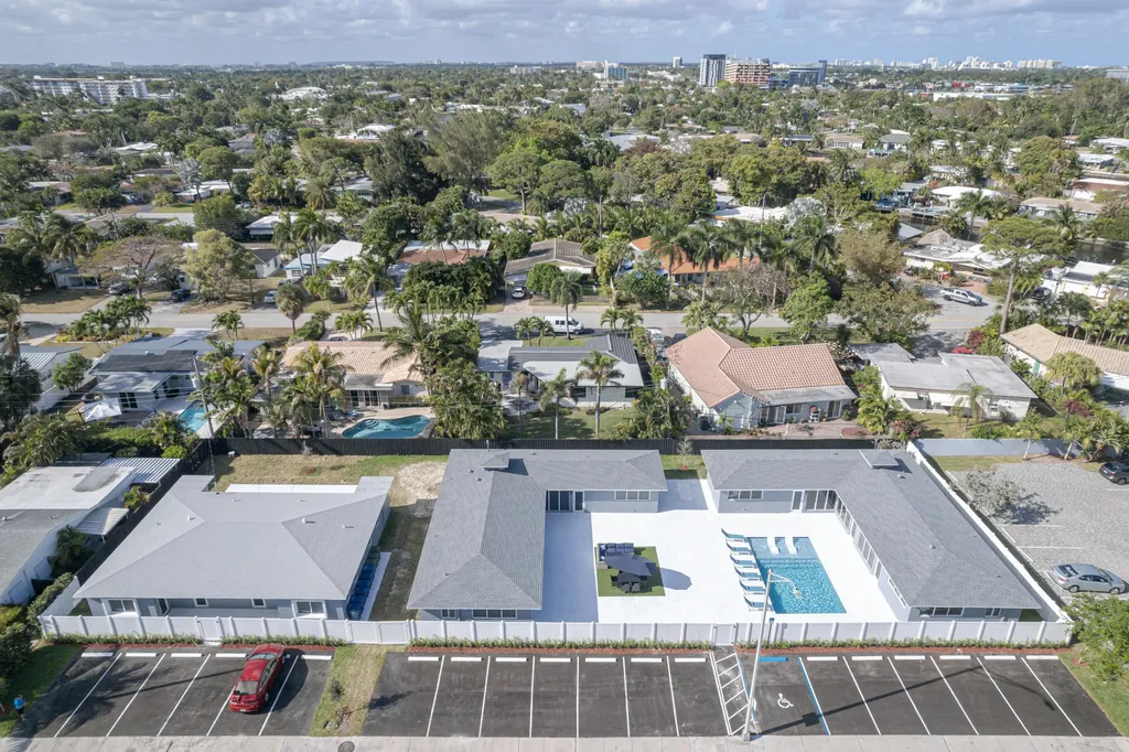 2009 NE 26th Street Wilton Manors FL 33305