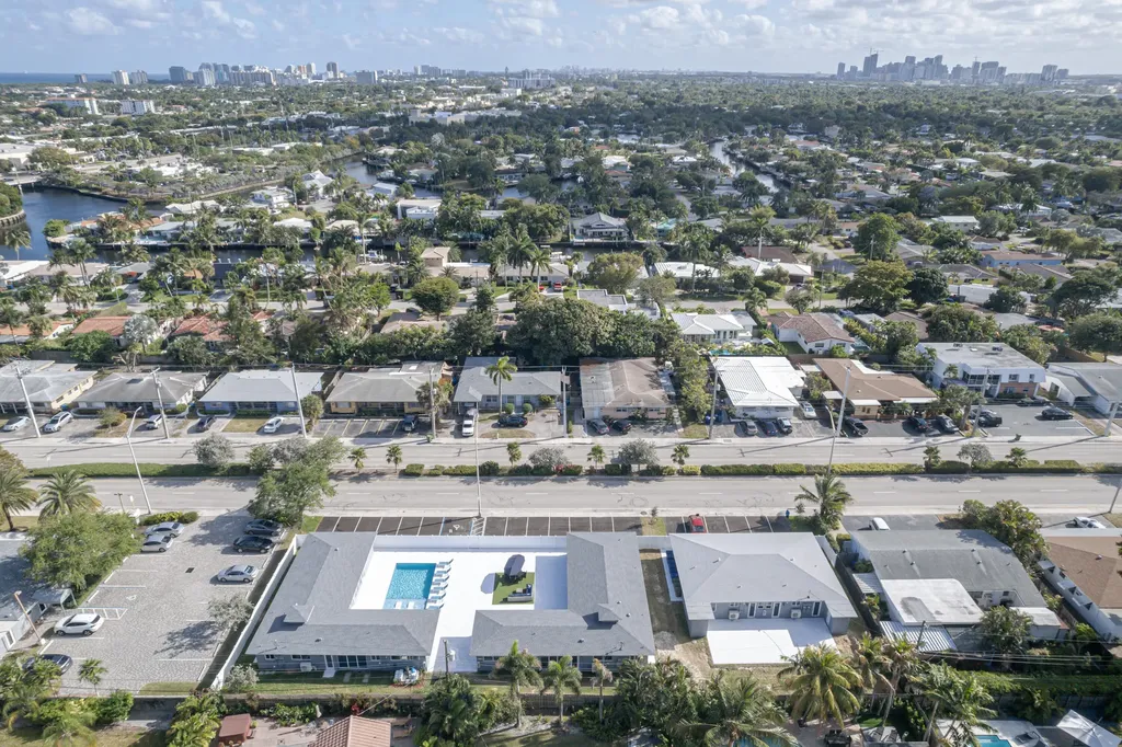 2009 NE 26th Street Wilton Manors FL 33305