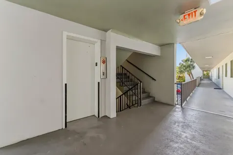 1638 Embassy Drive West Palm Beach FL 33401