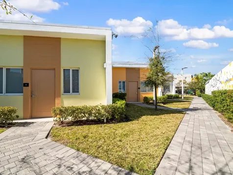 2130 NW 37th Street Miami FL 33142