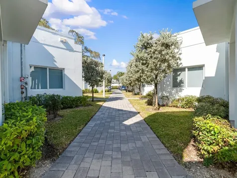 2130 NW 37th Street Miami FL 33142