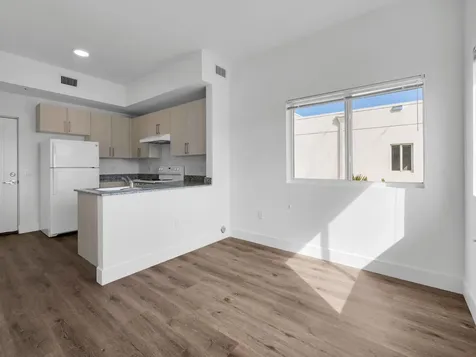 2130 NW 37th Street Miami FL 33142